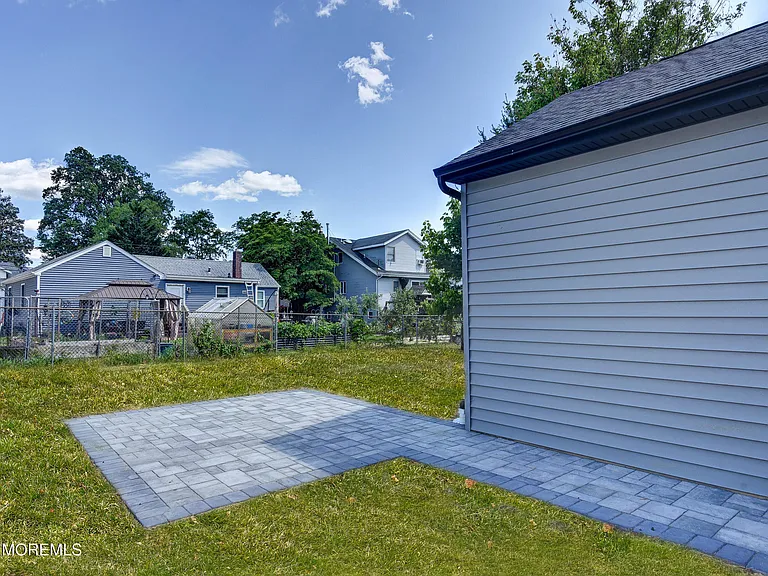 769 Cliffwood Ave — Photo 12