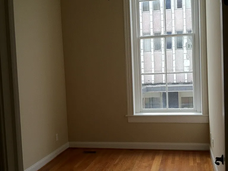 922 Main St — Photo 13