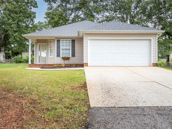 2509 Rolling Green Rd, Anderson, SC 29621