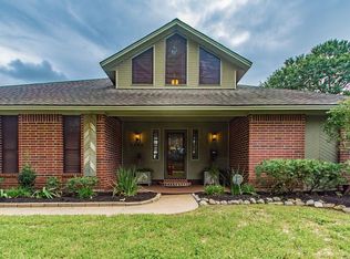 2203 Plunkett St, Deer Park, TX 77536