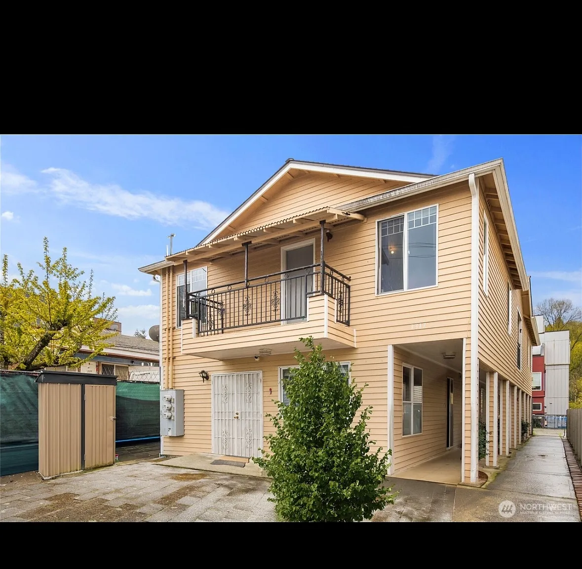 2 bed, $2,500 — Photo 1