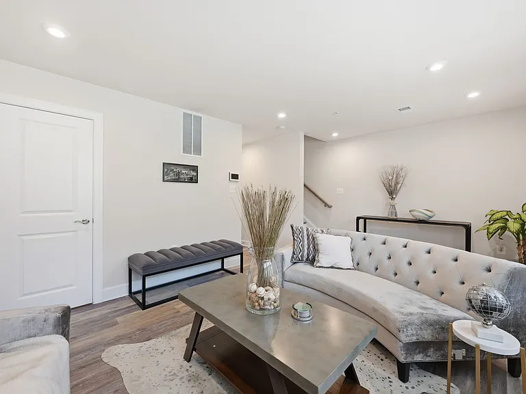 9553 Capital Ln #1 — Photo 66