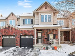 284 Par La Ville Cir, Ottawa, ON K2S0M4