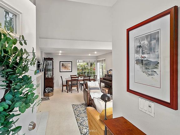 Entry to living room