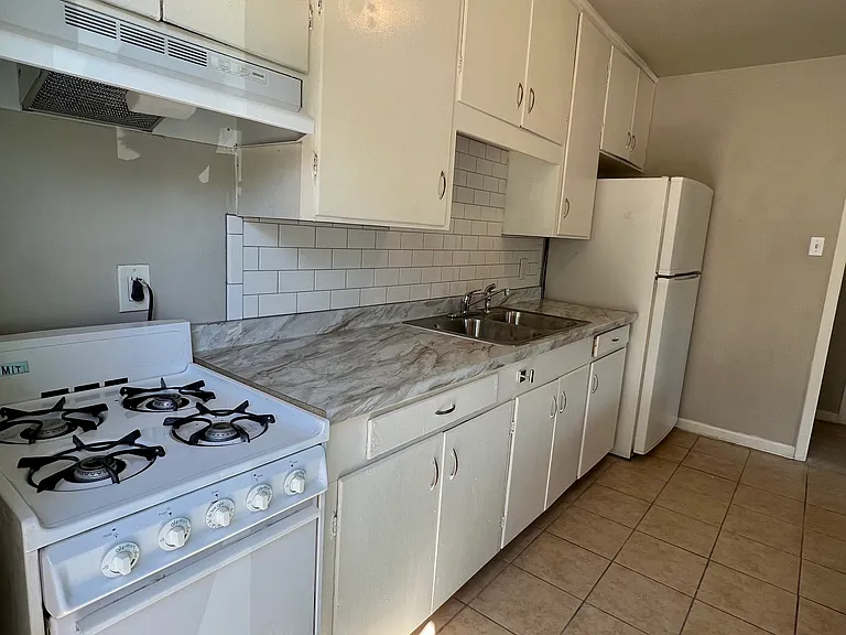 514 S Milam St #1 — Photo 2