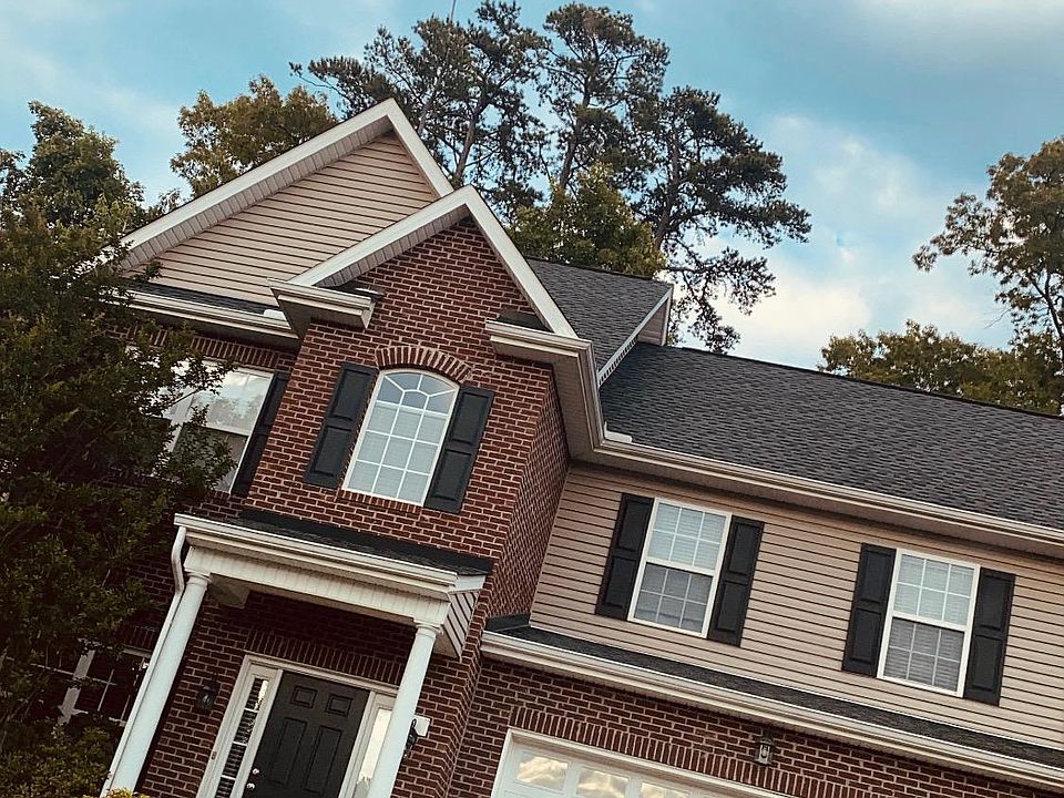 1st image of 936 Vicar Ln