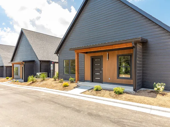 167 Poolside Pass #26, Hollister, MO 65672