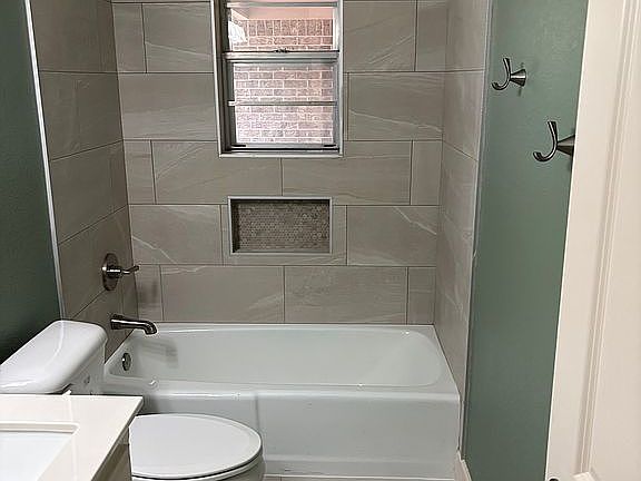 2nd image of 2600 Easy St