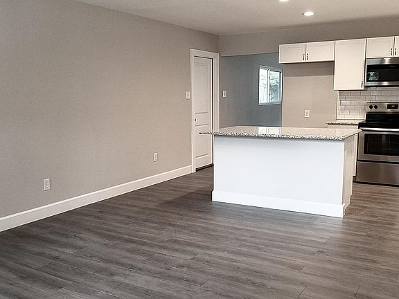 Living Area / Kitchen