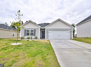 183 W Winn Ave, Hinesville, GA 31313