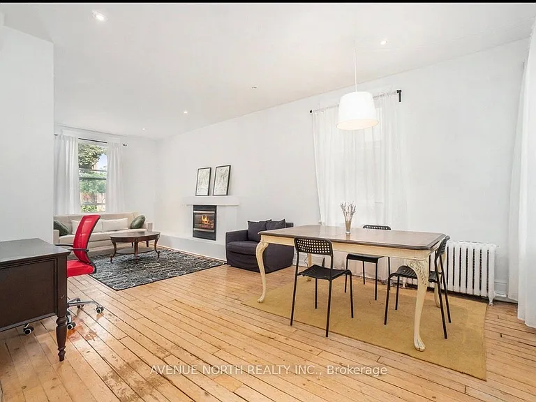 208 Clarence St #1 — Photo 10