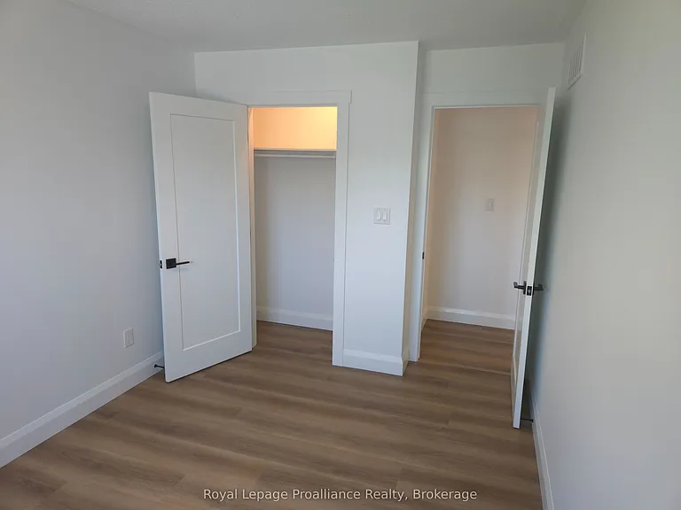 44 Cannifton Rd N — Photo 19