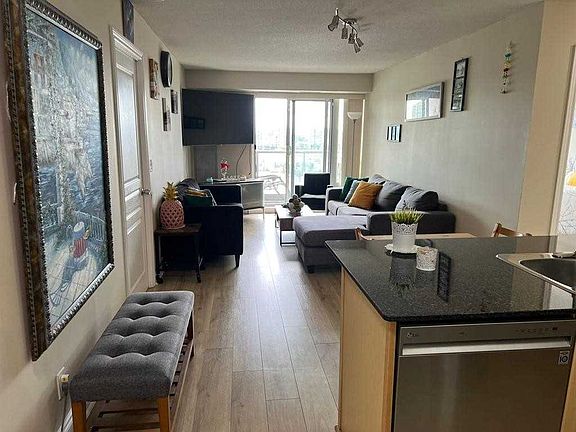 2nd image of 7 N Park Rd #1012