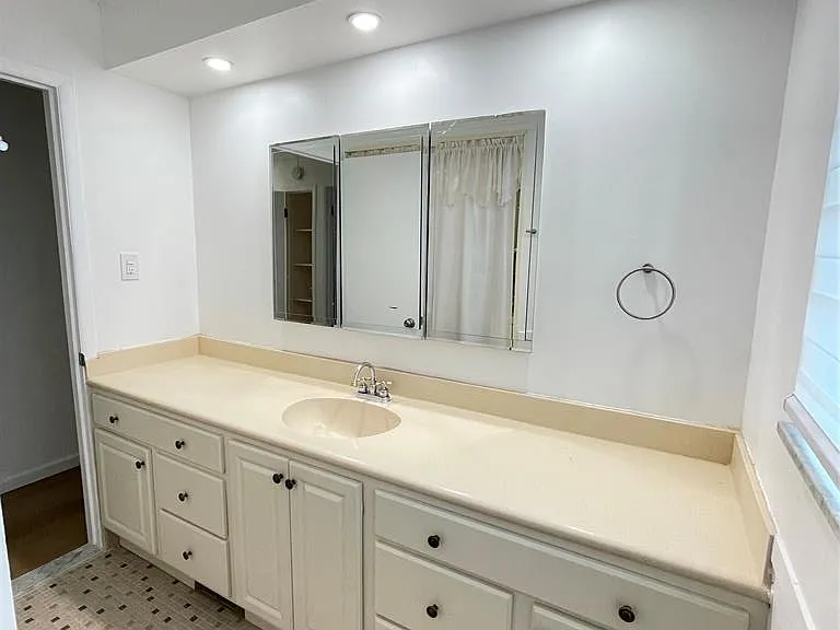 32827 Dover Ave — Photo 31