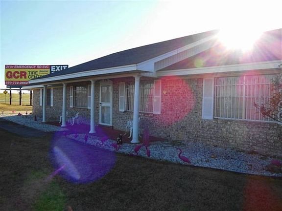 4th image of 2702 N Fm 2148