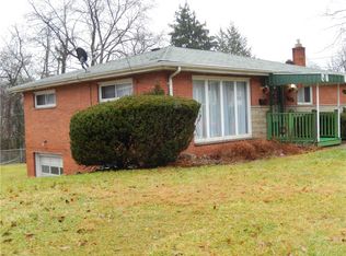 536 Lucia Rd, Pittsburgh, PA 15221