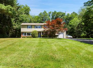 990 Lester Rd, Yorktown Heights, NY 10598