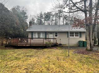 3082 Pleasant View Dr, Kunkletown, PA 18058