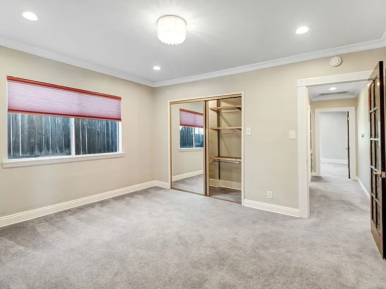 555 Avenue 64 — Photo 11
