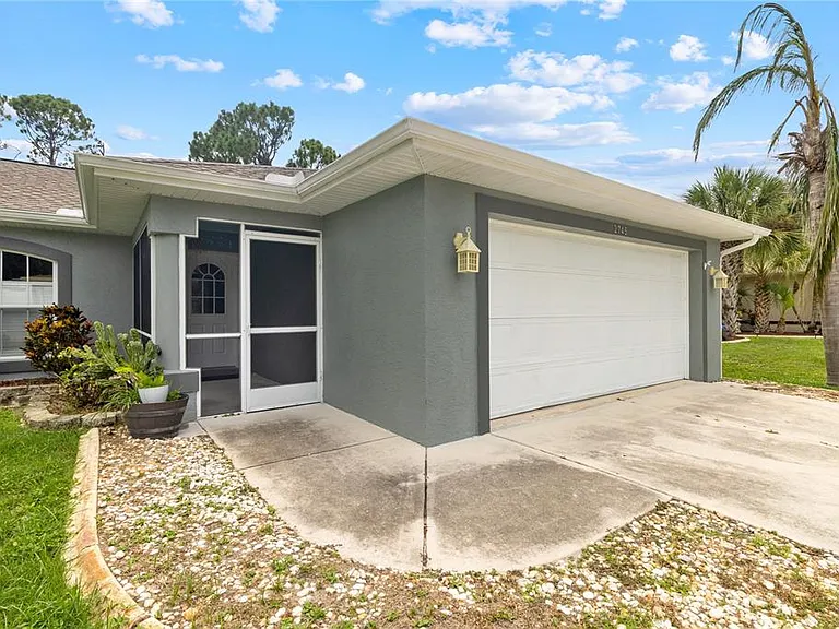 2745 Nellie Ln — Photo 4