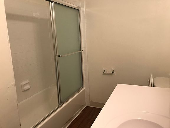 5th image of 9622 Laurel St #96221