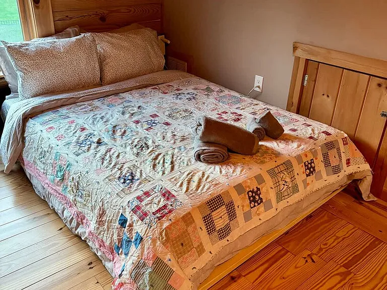 Ferry Rd — Photo 129