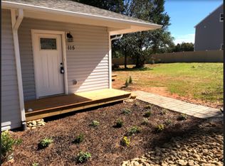 115 Eden Ave, Mooresville, NC 28115