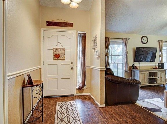 2nd image of 311 Gentilly Dr