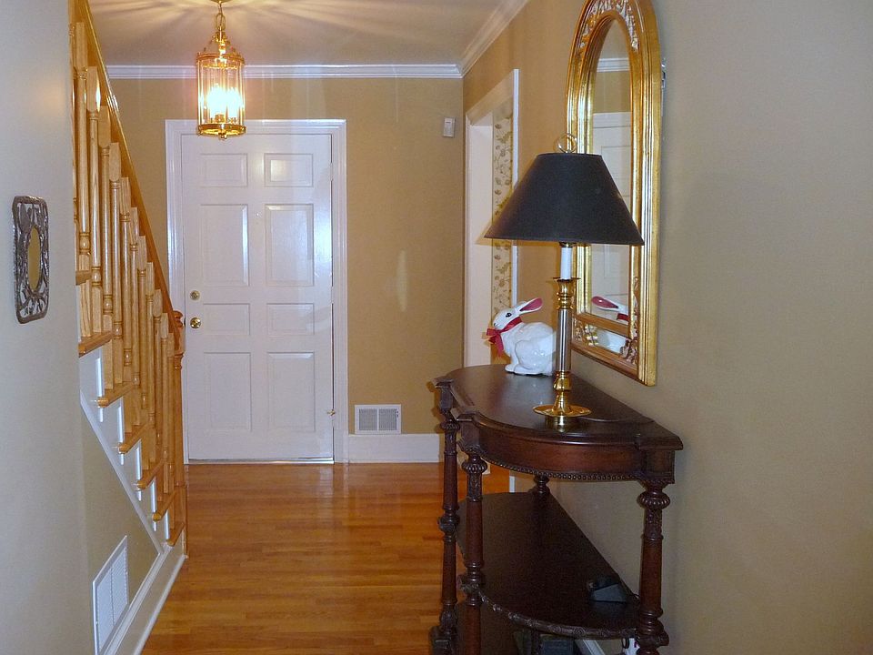 Beautiful entry hall