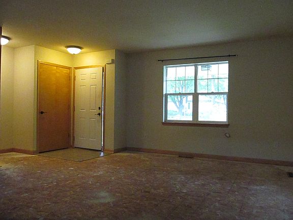 3rd image of 4222 Kennedy Rd