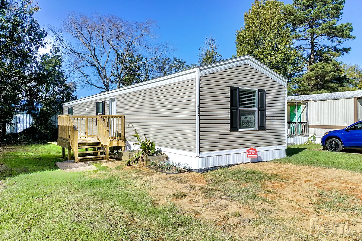 Building Photo - Texarkana - Rent to Own