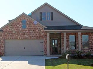 525 Carleton Pl, Locust Grove, GA 30248