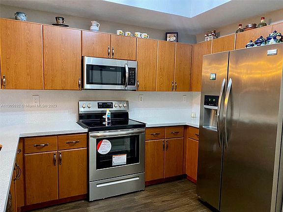 3rd image of 8826 W Flagler St APT 116