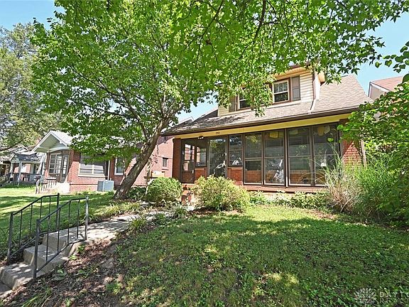 2nd image of 742 Greenlawn Ave