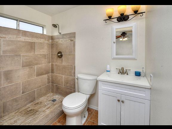 3rd image of 4741 W Calle Don Manuel