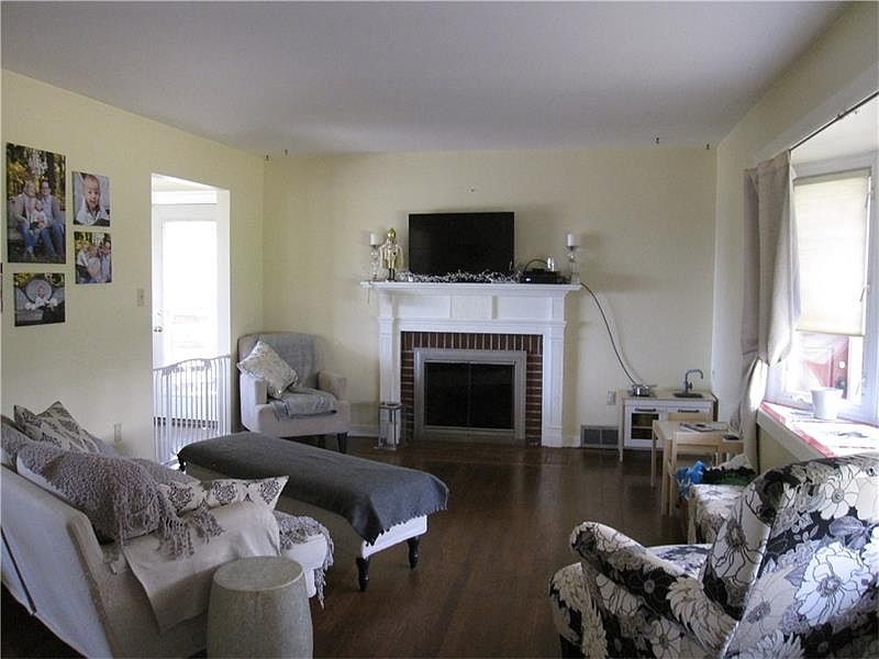 6 Northmont St, Greensburg, PA 15601 Zillow