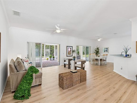 5th image of 917 Shorehaven Dr