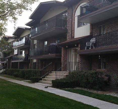 3rd image of 13911 James Dr Floor 3