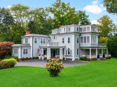835 Claflin Avenue, Mamaroneck, NY, 10543