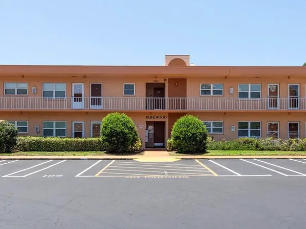 3740 58th St N APT 209, Saint Petersburg, FL 33710