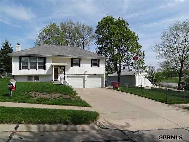 1st image of 7421 S 85th St