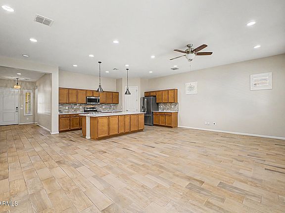 4th image of 3535 E WALNUT Road