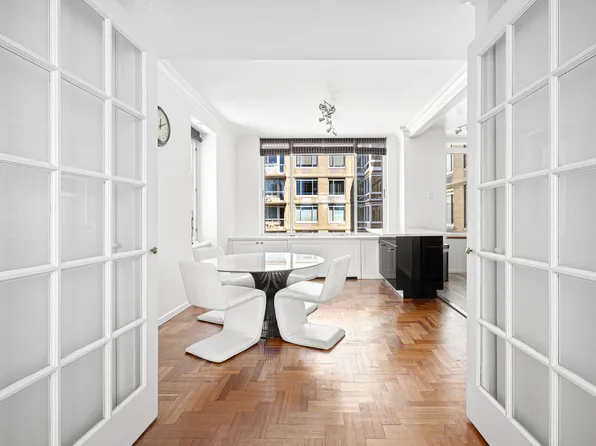 2373 Broadway image 6 of 12