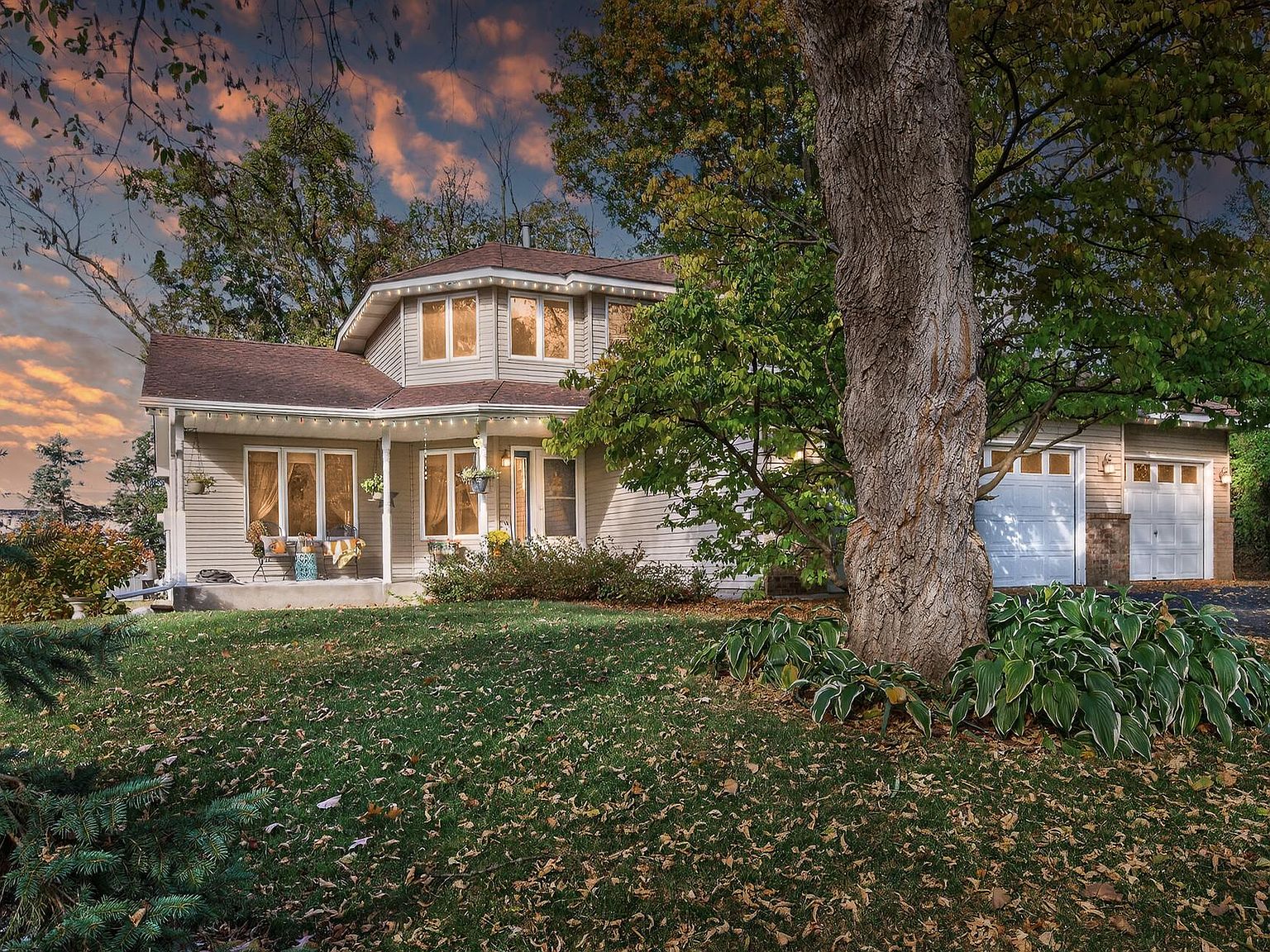 house on the hill トップス 90 1205 Choke Cherry Rd, Hugo, MN 55038 | Zillow