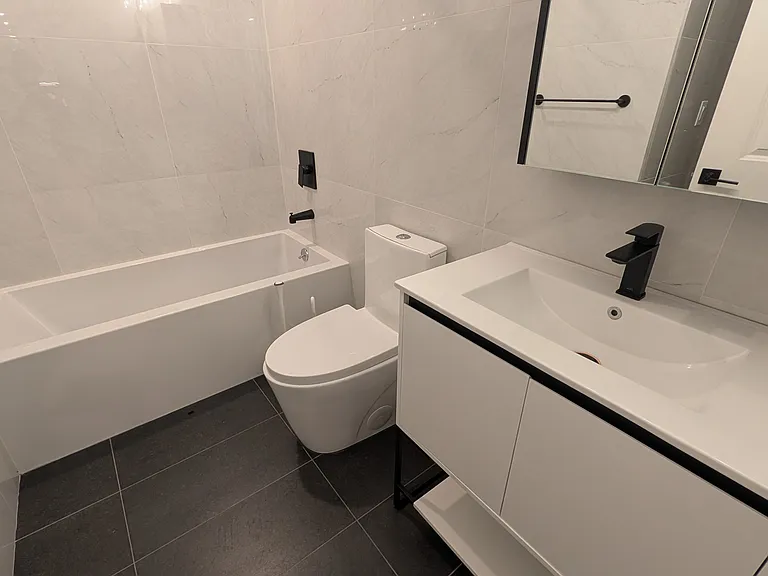 55-A121 Tunxis Ave #121 — Photo 13