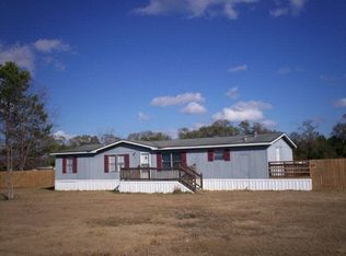 20 Wilson Ln, Ray City, GA 31645