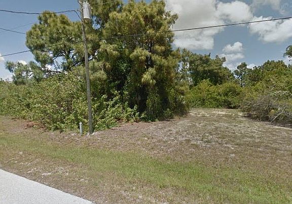 3rd image of 21 Pine Valley Pl