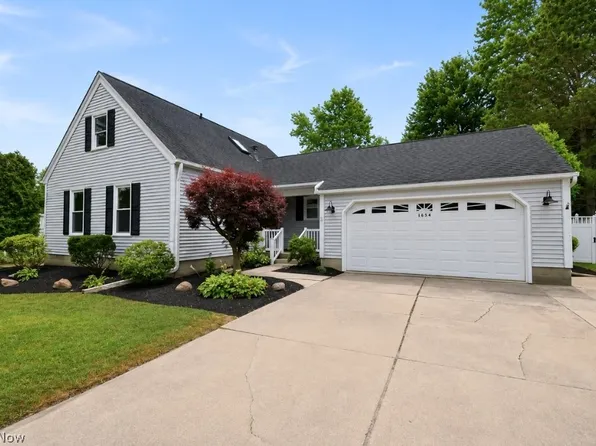 1654 Duffton Ln, Painesville, OH 44077