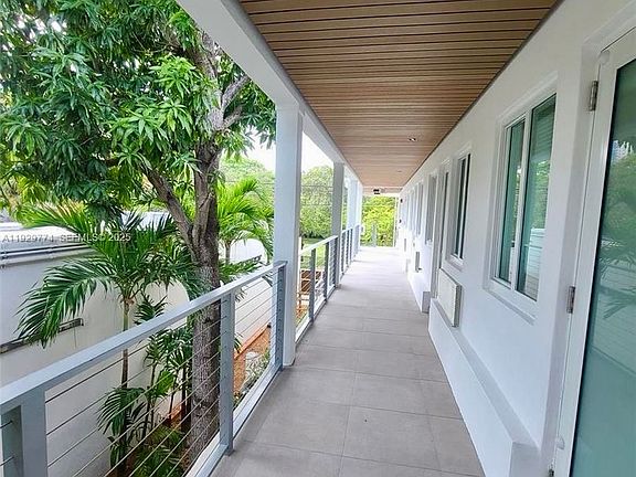 2nd image of 220 Collins Ave APT 6B