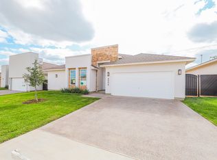 6006 Amir Dr, Laredo, TX 78041